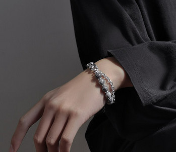 Ανδρικό βραχιόλι με διακοσμητικές πέτρες