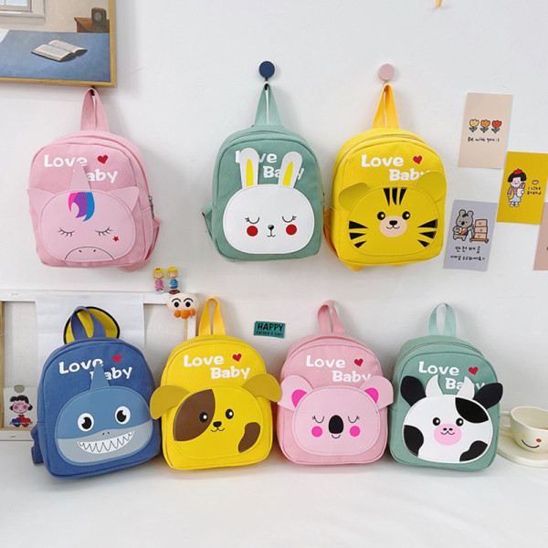 Gyermek hátizsák felirattal és applikációval