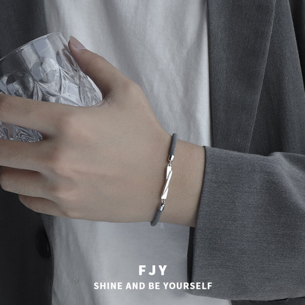 Vīriešu ikdienas rokassprādzes pīts raksts