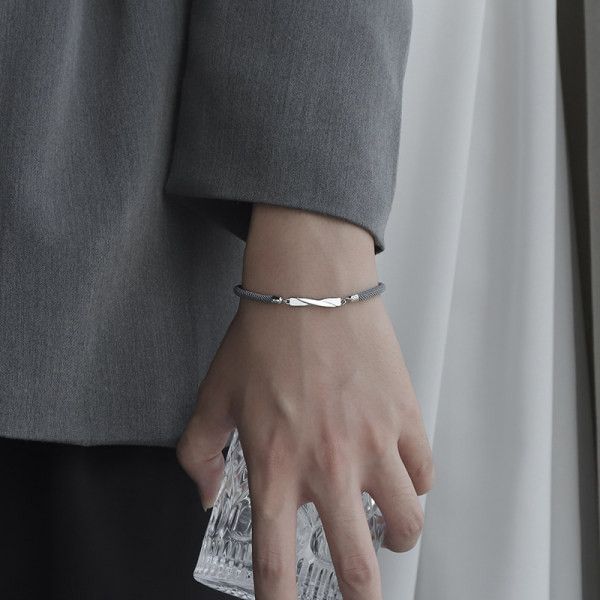 Vīriešu ikdienas rokassprādzes pīts raksts