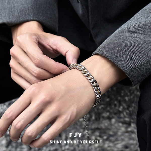 Modern titán acél karkötő férfiaknak