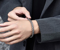 Divslāņu vīriešu rokassprādze sudraba krāsā