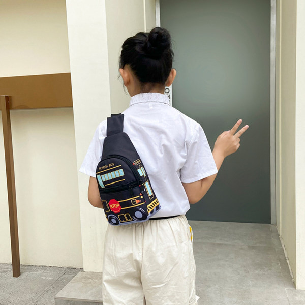 Moderna bērnu soma ar plecu aplikāciju