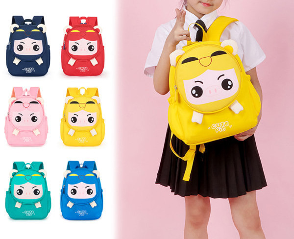 Jauna modeļa bērnu mugursoma ar 3D aplikāciju un uzrakstu