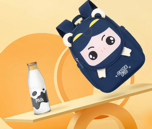 Jauna modeļa bērnu mugursoma ar 3D aplikāciju un uzrakstu