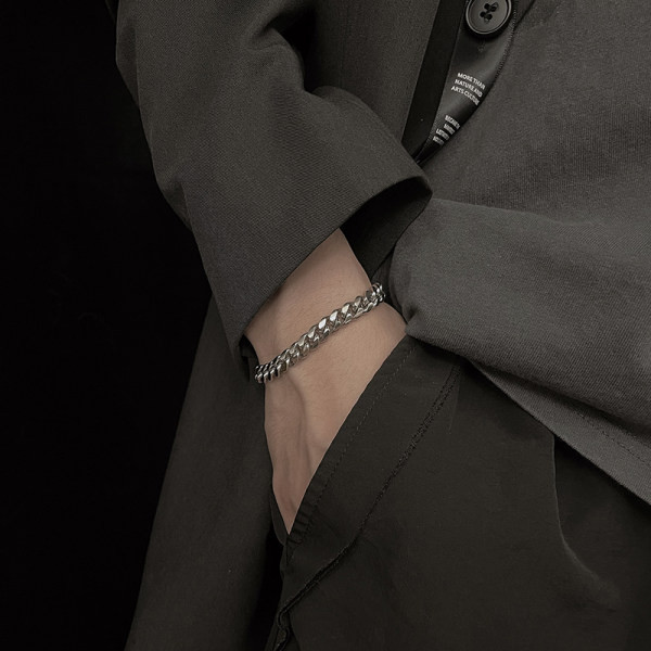 Vīriešu ikdienas rokassprādzes tīrs modelis