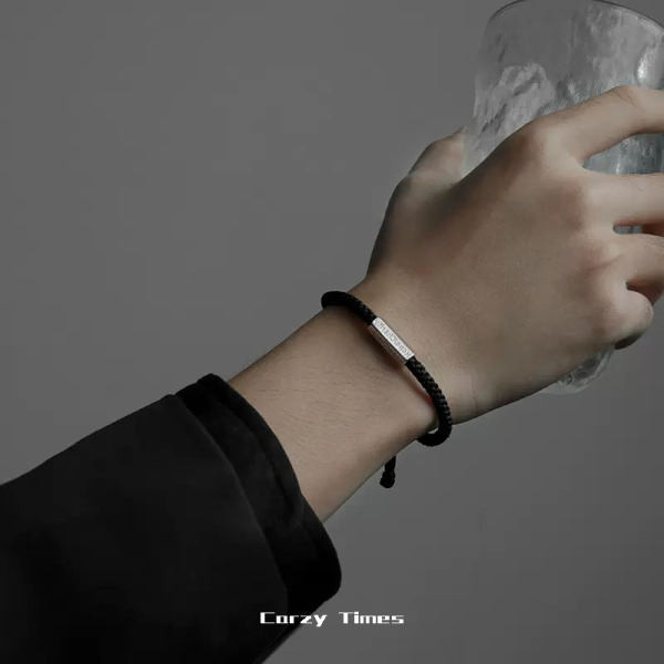 Ikdienas vīriešu rokassprādze ar metāla plāksni