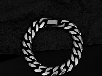 Ezüst színű acél karkötő