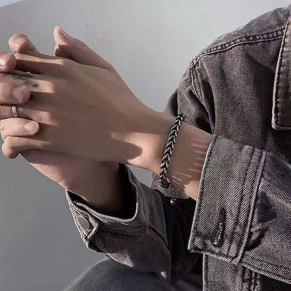 Vīriešu tērauda rokassprādze trīs modeļi