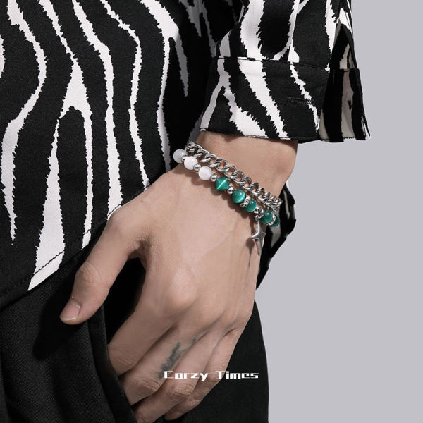 Férfi karkötő színes gyöngyökkel