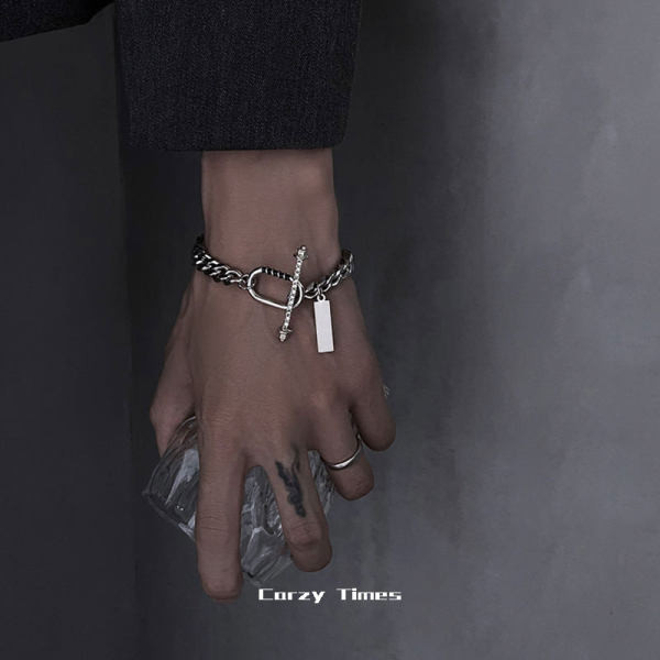 Vīriešu tērauda rokassprādzes ikdienas modelis