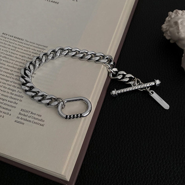 Vīriešu tērauda rokassprādzes ikdienas modelis