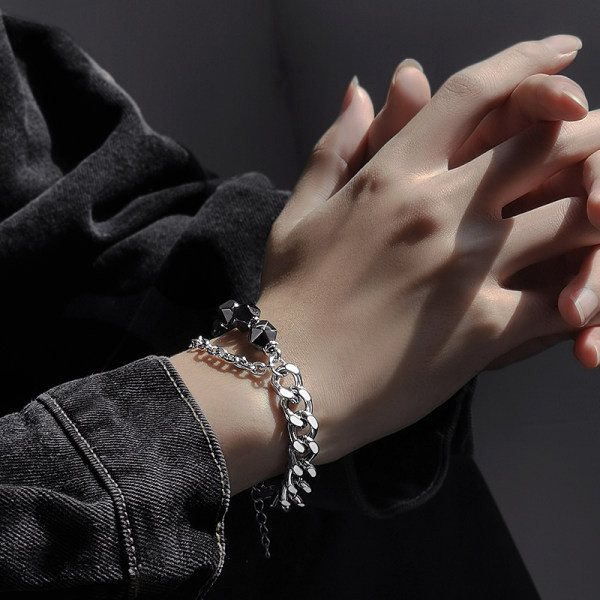 Vīriešu ikdienas rokassprādze ar tērauda fāzēm