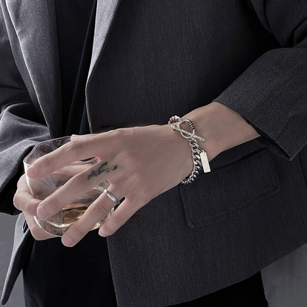 Vīriešu sudraba rokassprādze ar akmeņiem