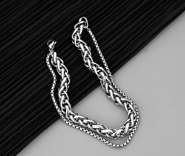 Vīriešu rokassprādzes ikdienas modelis