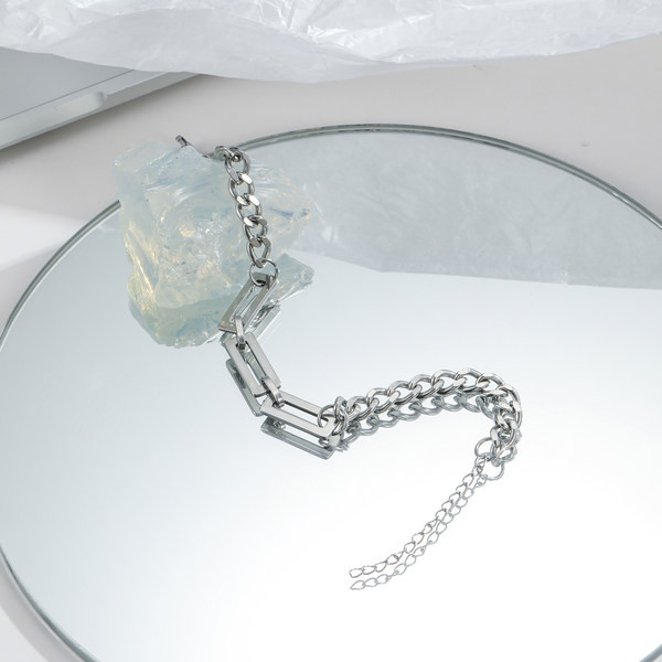 Rokassprādze no titāna tērauda ikdienas modelis