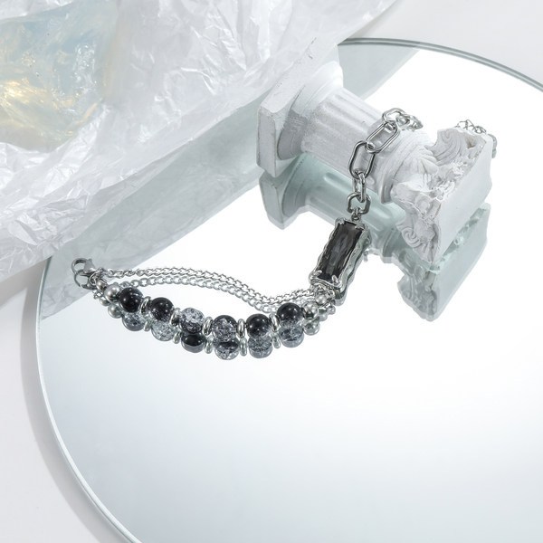 Oficiālā modeļa vīriešu rokassprādze ar akmeņiem