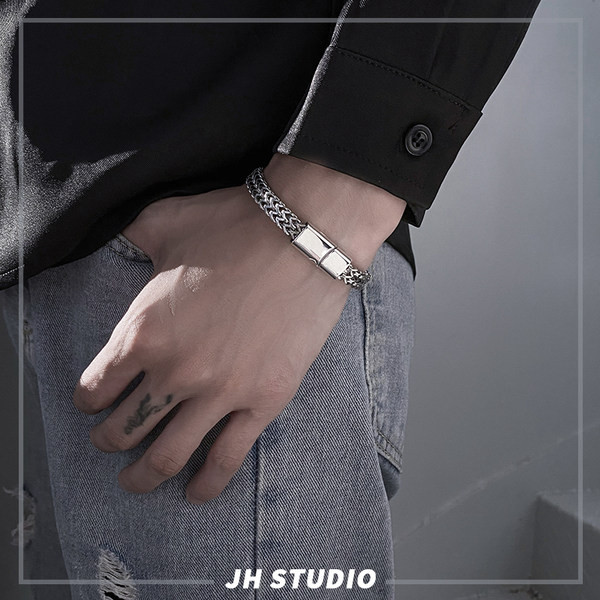 Vīriešu tērauda rokassprādze ar magnētisku sprādzi