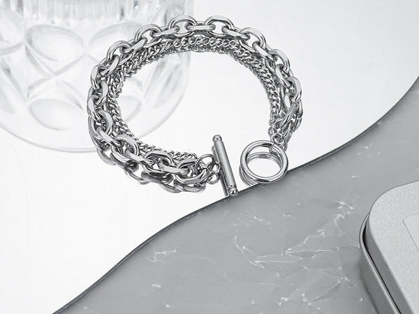 Kétrétegű férfi karkötő csattal