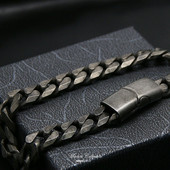 Vīriešu retro modeļa rokassprādze ar titāna tēraudu