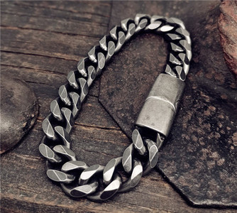 Vīriešu retro modeļa rokassprādze ar titāna tēraudu