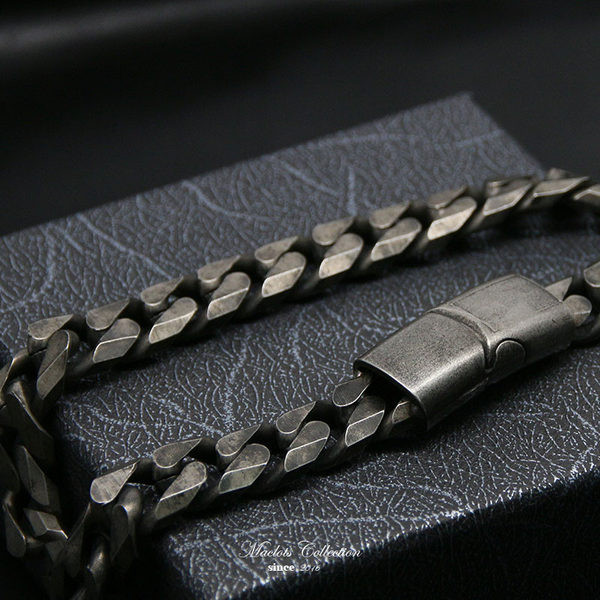 Vīriešu retro modeļa rokassprādze ar titāna tēraudu