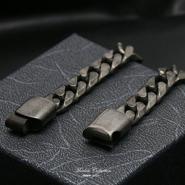 Vīriešu retro modeļa rokassprādze ar titāna tēraudu