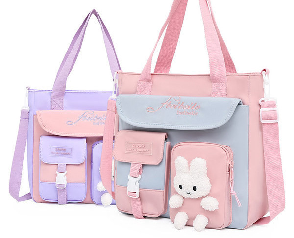 Tekstila soma ar uzrakstu un 3D elementu zēniem un meitenēm