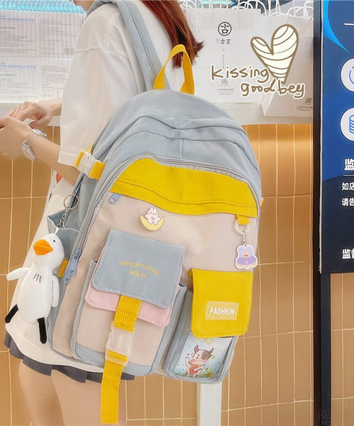 Vízálló gyerek hátizsák zsebbel