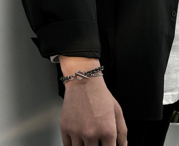 Alkalmi férfi fonott karkötő