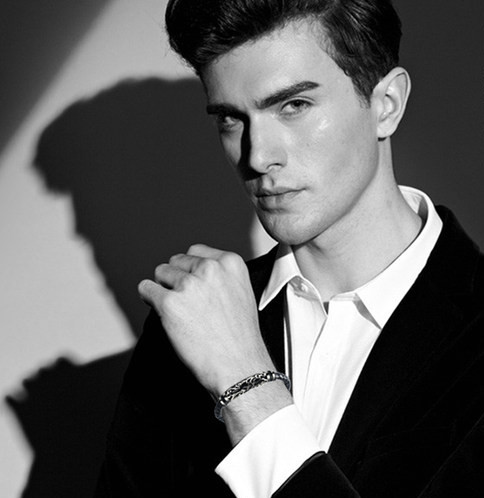 Vīriešu rokassprādze no eko ādas ar sudraba elementiem