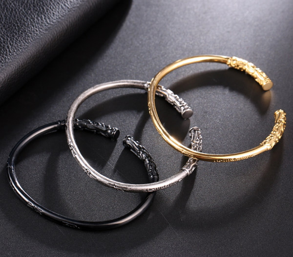 Vīriešu ikdienas rokassprādze trīs krāsās