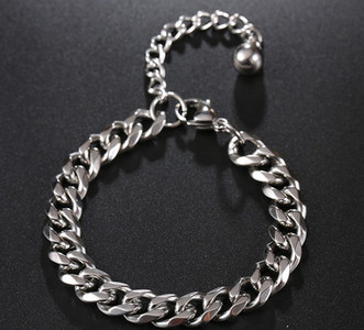 Férfi titán acél karkötő - három modell