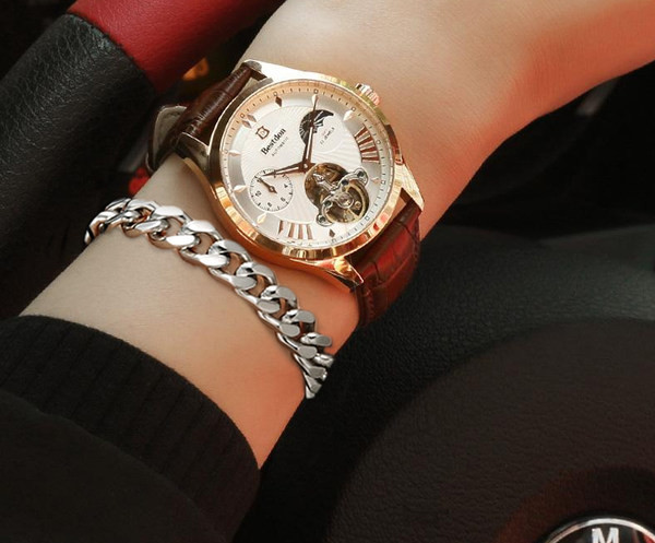 Férfi titán acél karkötő - három modell