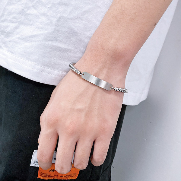 Vīriešu rokassprādze sudraba krāsā