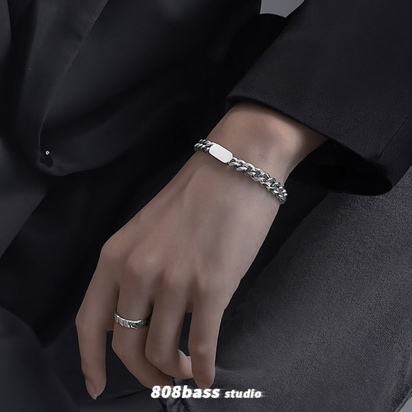 Moderna titāna tērauda rokassprādze vīriešiem