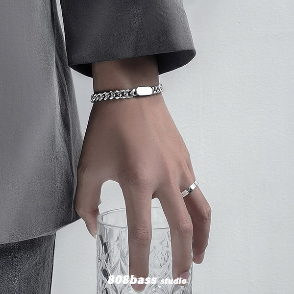 Moderna titāna tērauda rokassprādze vīriešiem