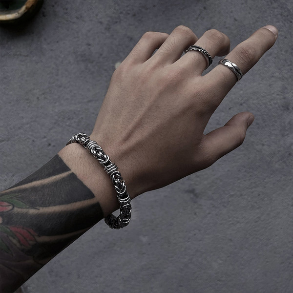 Retro stílusú titán acél férfi karkötő