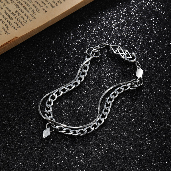 Férfi báj karkötő