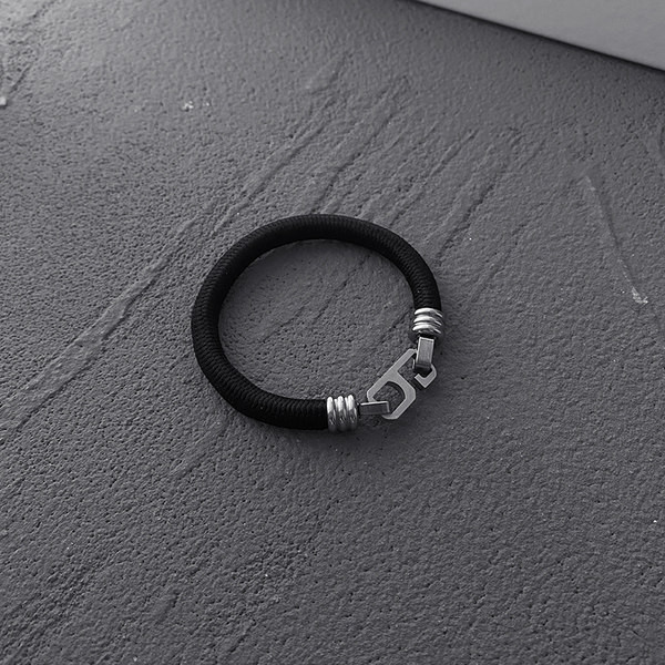 Új modell férfi karkötő