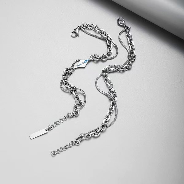 Vīriešu divrindu rokassprādze sudraba krāsā