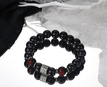 Vīriešu rokassprādze ar pērlītēm