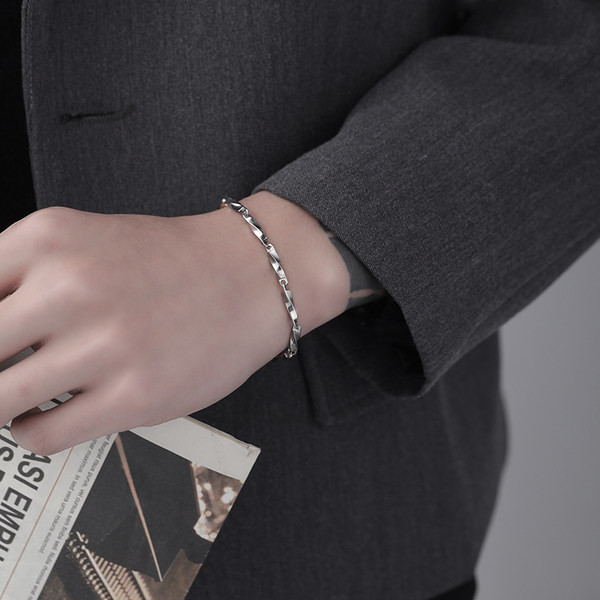 Alkalmi modell férfi acél karkötő