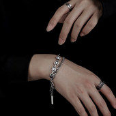 Divrindu rokassprādze sudraba krāsā vīriešiem