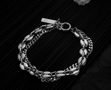 Divrindu rokassprādze sudraba krāsā vīriešiem