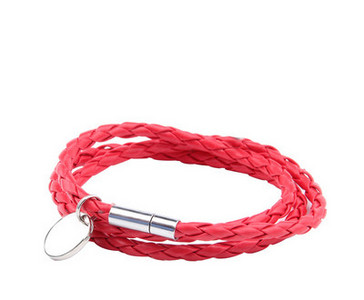 Μοντέρνο βραχιόλι από οικολογικό δέρμα