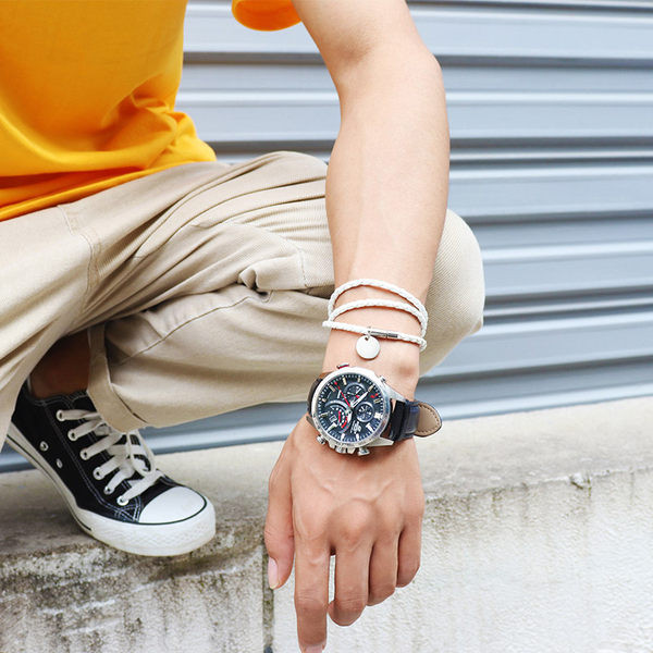 Μοντέρνο βραχιόλι από οικολογικό δέρμα