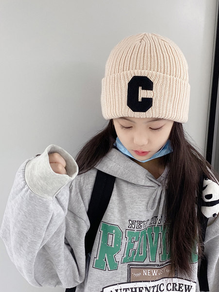 Bērnu ziemas cepure ar apdruku