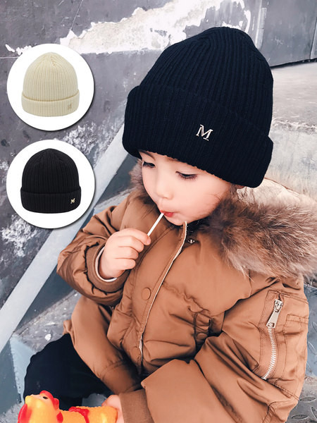 Gyermek téli sapka mintával