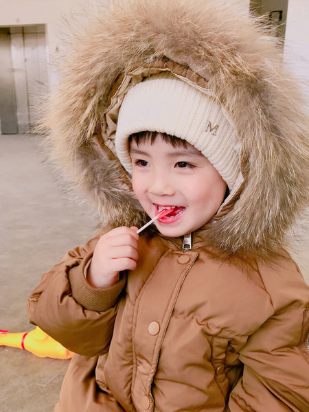 Gyermek téli sapka mintával